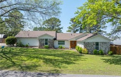 5708 Kenland  RD, Fort Smith, AR 72903