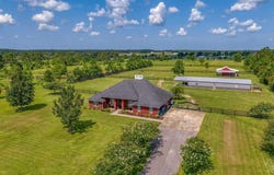 26895 C R Watson Rd, Robertsdale, AL 36567