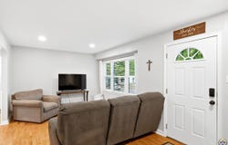 3226 SW Munson AVE, Topeka, KS 66604