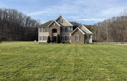 1860 Brushy Rd, Greenup, KY