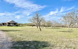 153 Boenig Road, Woodsboro, TX 78393