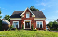 7616 Newton Ct, Louisville, KY 40228