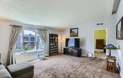 20964 BRENTWOOD CT, Donald, OR 97020