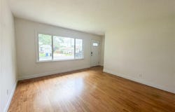 1 Winstead Place, Florissant, MO 63031