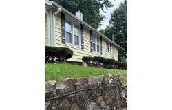 637 N 14th Street, St Joseph, MO 64501