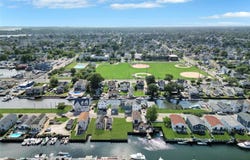 215 Sportsmans Avenue, Freeport, NY 11520