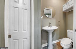 1211 N GEORGE STREET, YORK, PA 17404