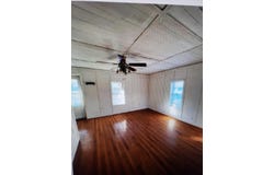 887 S Magnolia Avenue, Whitwell, TN 37397