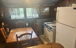 2 Merrill Ave, Hamilton, MA 01982