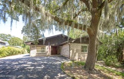 416 Jackson Avenue, Ocean Springs, MS 39564