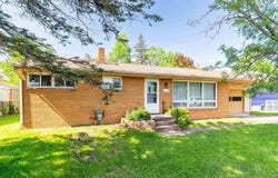 1229 W Arrowhead Rd, Duluth, MN 55804