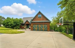 15455 161st Street, Bonner Springs, KS 66012