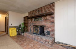 5338 S 210th Road, Pleasant Hope, MO 65725