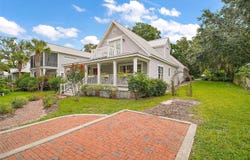 824 MICHIGAN STREET, MOUNT DORA, FL 32757