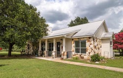 672 Clearfork RD, Lockhart, TX 78644