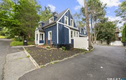 26 Trowbridge Street, Waterbury, CT 06710