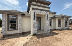 274 Bayo Drive, Eagle Pass, TX 78852