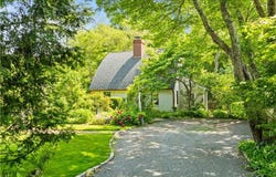 1912 Crandall Road, Tiverton, RI 02878