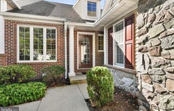 315 GREAT LAWN Circle, LANCASTER, PA 17602