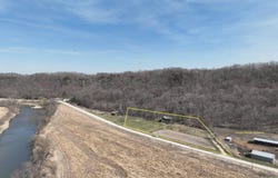 1969 Ferris Mill Rd, Decorah, IA 52101