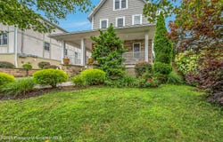 512 Center Street, Dunmore, PA 18512