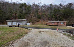 60 Slone's Br, Shelbiana, KY 41562