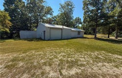 1409 Oak View Dr, Stover, MO 65078