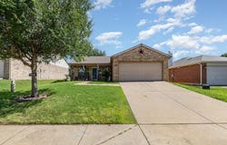 8900 Tumbleweed Drive, Cross Roads, TX 76227