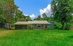 9008 Hosston Vivian Road, Vivian, LA 71082