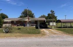 302 W Chickasaw Street, Wynnewood, OK 73098
