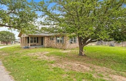 529 An County Road 2304, Tennessee Colony, TX 75861