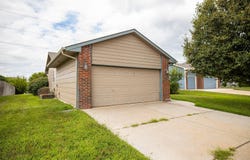 1386 N Aksarben, Wichita, KS 67235