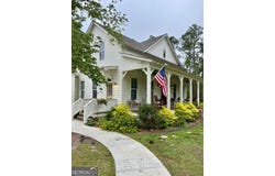 182 Rogers, Hazlehurst, GA 31539