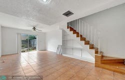 15018 SW 80th Ter 907, Miami, FL 33193