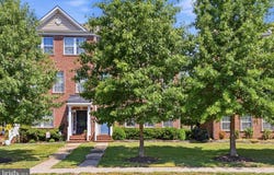10271 HASTINGS Drive, MANASSAS, VA 20110
