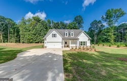 411 Elwyn Barrett, Jefferson, GA 30549
