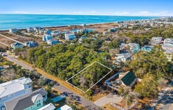 14 SE 68th Street lot: 14, Oak Island, NC 28465