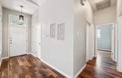 8204 Cahill DR, Austin, TX 78729