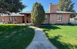 712 Elmwood Drive, Ogallala, NE 69153