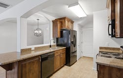 1000 E Bluff View Dr, Washington, UT 84780