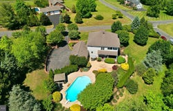 35191 DORNOCH Court, ROUND HILL, VA 20141