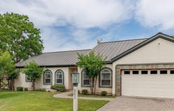 521 Lucy LN, Horseshoe Bay, TX 78657