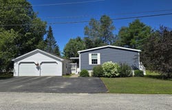 12 Sunset View, Sabattus, ME 04280