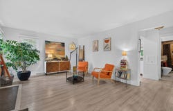8060 W Woodvale Road, Frankfort, IL 60423