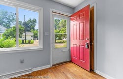 1514 Robertson Avenue, Lansing, MI 48915