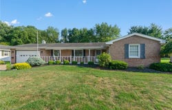 959 Dogwood Drive, Hubbard, OH 44425