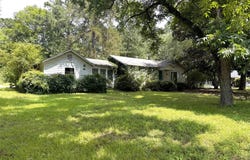 406 Pace Ave., Naples, TX 75568