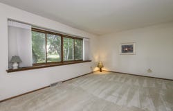 19885 W Pinecrest Ln, New Berlin, WI 53146