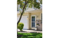 3200 Juniper Circle, Woodbury, MN 55125