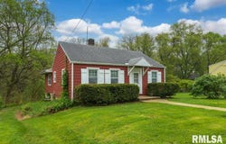 1121 N Wood Road, Peoria, IL 61604